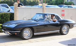 Illustration for article titled Mick Jagger vs Bruce Springsteen: Who has the cooler car?